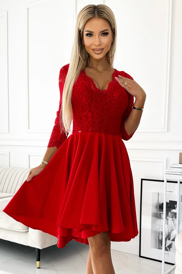 210-16 NICOLLE - šaty s krajkovým výstřihem a delšími zády - červené
