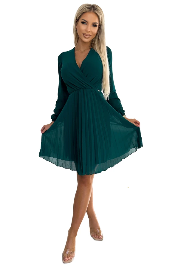 313-14 ISABELLE Plisované šifonové šaty s výstřihem - zelené
