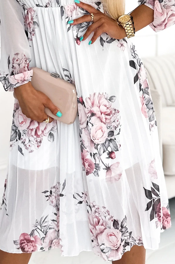 449-6 CARLA Plisované midi šaty na knoflíky a dlouhý rukáv - růže na bílém pozadí